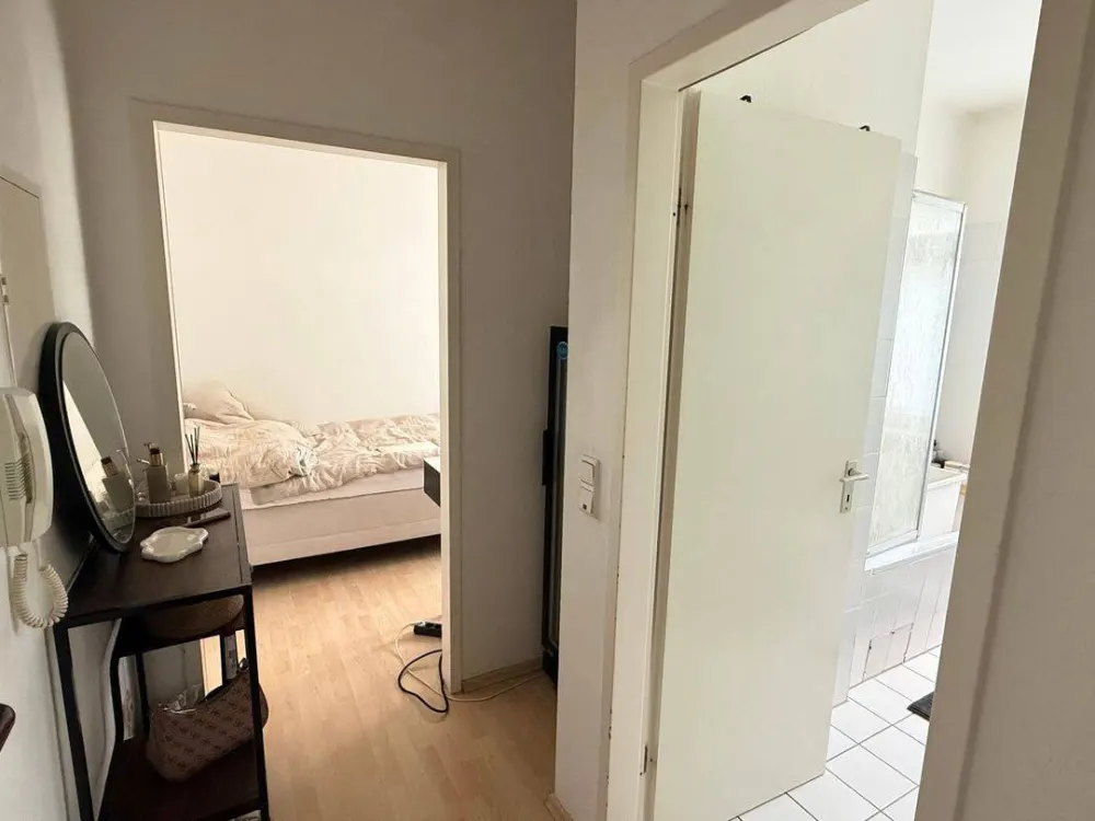 Renovated 2-Room Jugendstil MWG with Balcony (37 m²) directly at Karlsaue in Kassel