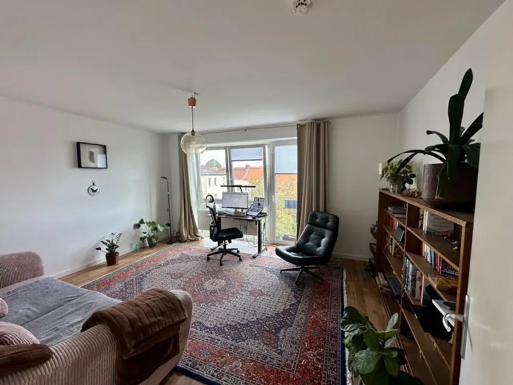 Apartment in Schöneberg, October only