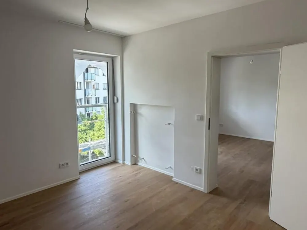 Erstbezug Kernsaniert | Helle 2-Zimmer Wohnung mit Balkon in München-Giesing