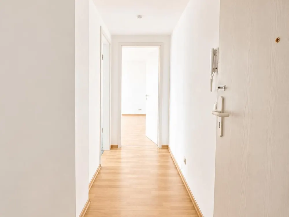 Gemütliche, voll möblierte 2-Zimmer-Wohnung mit Einbauküche und Stellplatz in Heidenau
