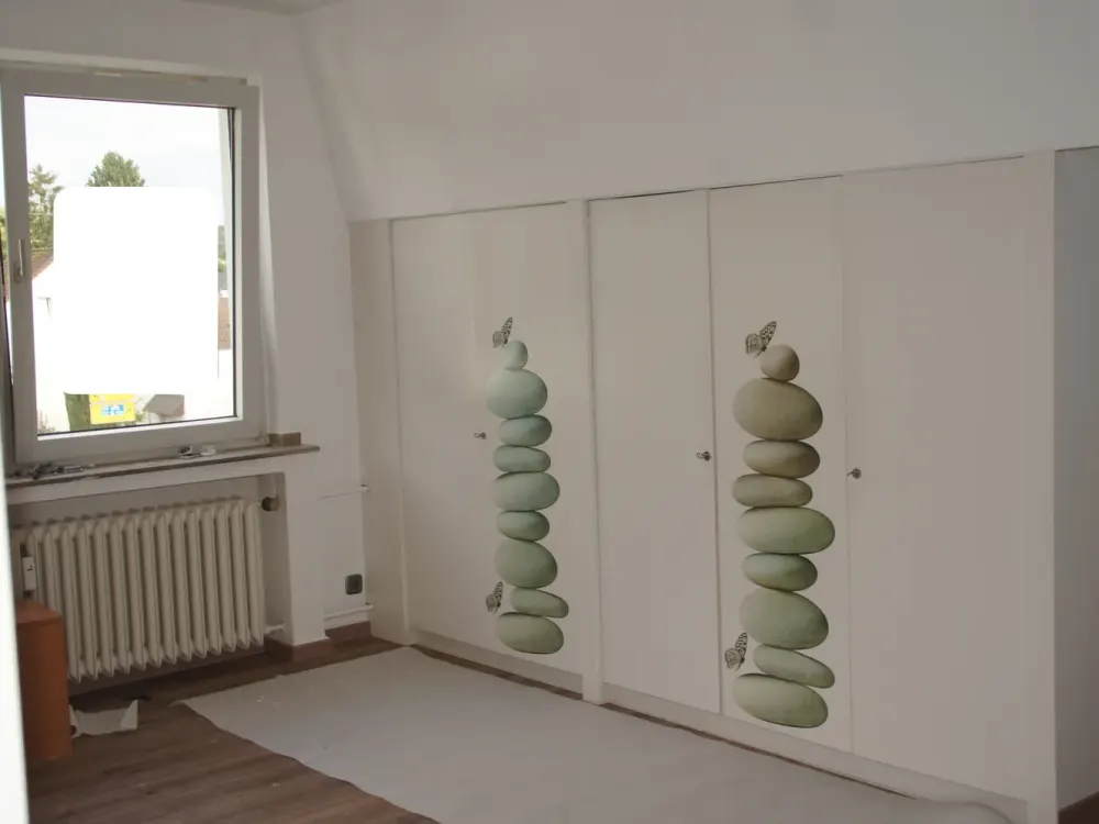 Cozy 2-Room Attic Apartment with Subtle Slant; Garage and Garden Use