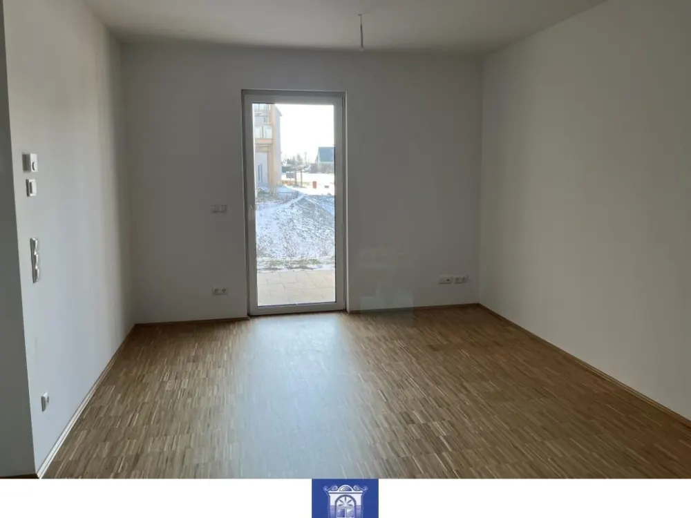 Heimelige Neubauwohnung im Erstbezug! EBK, Terrasse, Fußbodenheizung, Vinyl!