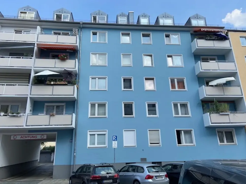First occupancy after renovation: Centrally located 2-room apartment with balcony