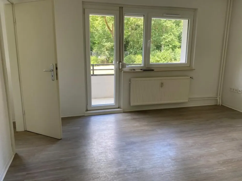 Helle 1-Zimmer-Wohnung mit Balkon