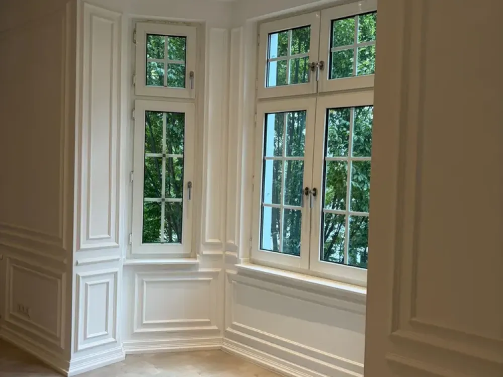 Stilvoller Altbau in Düsseldorf-Stadtmitte, großzügige 3-Zimmer-Wohnung auf ca. 135 m²