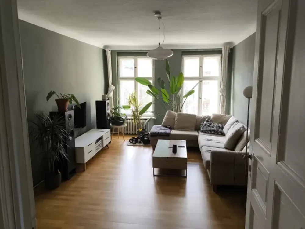 5-Zimmer-Altbau im Wrangelkiez