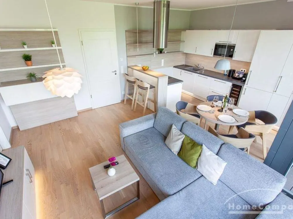 274762 HomeCompany Dresden Furnished Exclusive 2-Room Apartment in Dresden-Altstadt Near Frauenkirche max. 4 Persons!