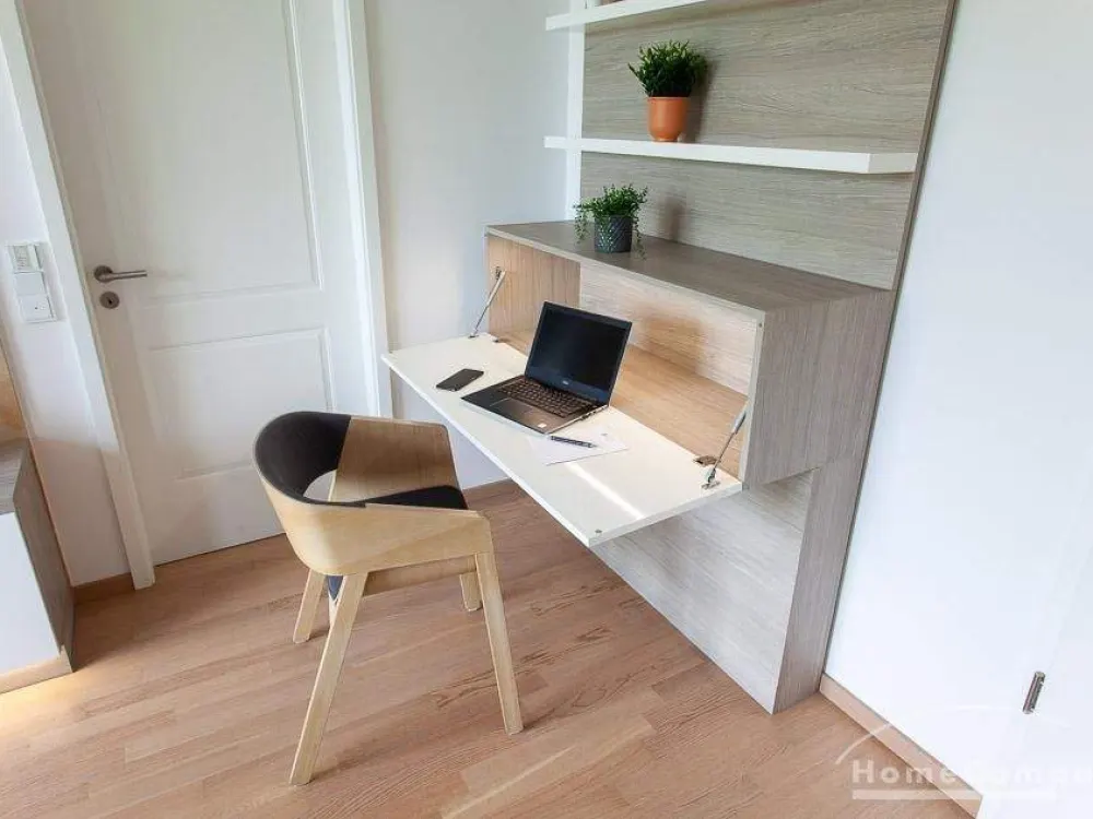 274762 HomeCompany Dresden Furnished Exclusive 2-Room Apartment in Dresden-Altstadt Near Frauenkirche max. 4 Persons!