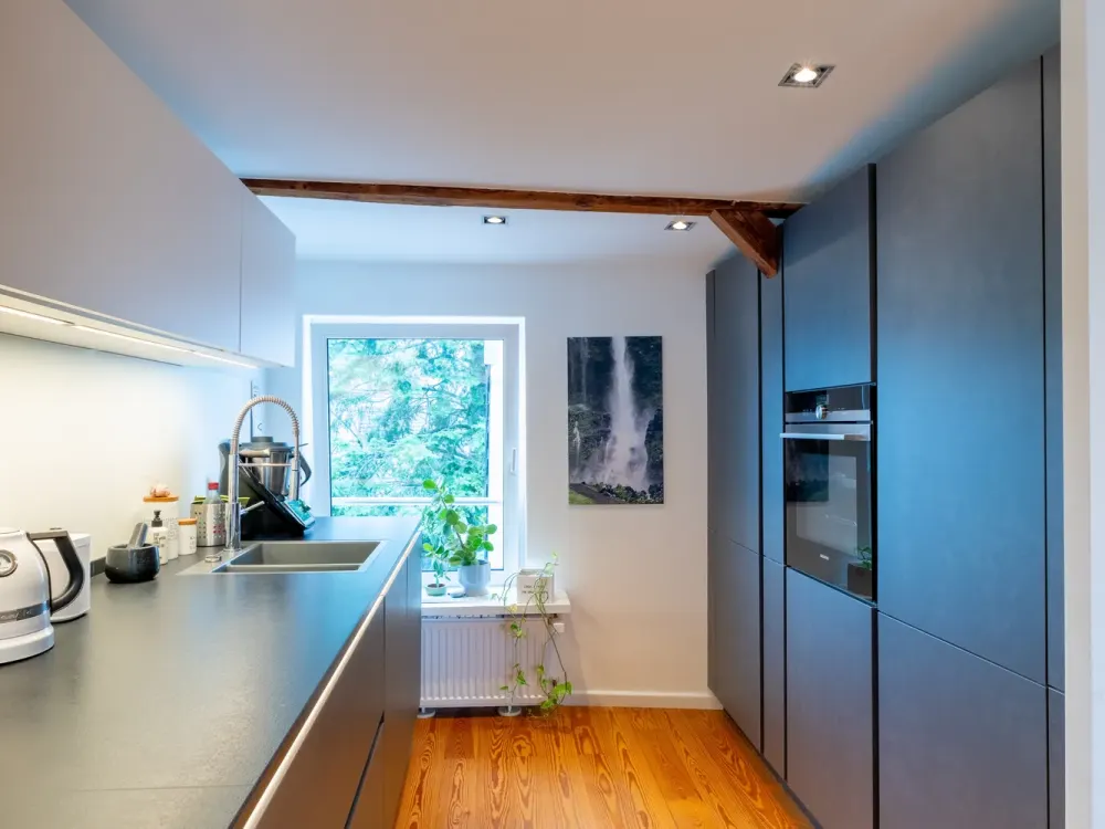 Dreamlike Maisonette Apartment in Traditional Old Building Ambience in Central Location