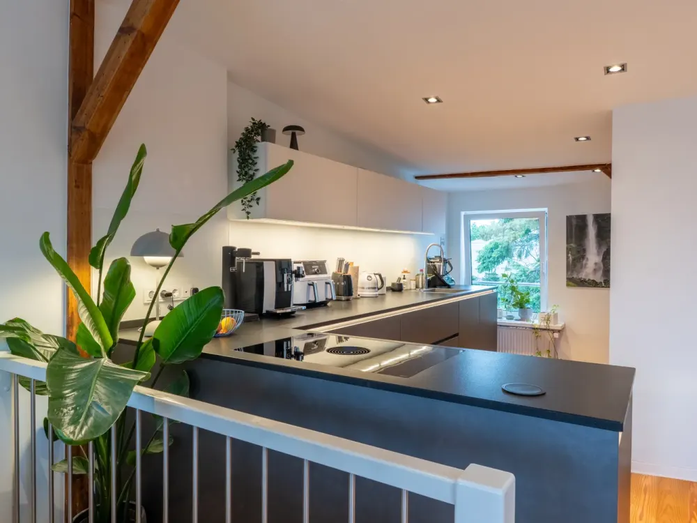 Dreamlike Maisonette Apartment in Traditional Old Building Ambience in Central Location