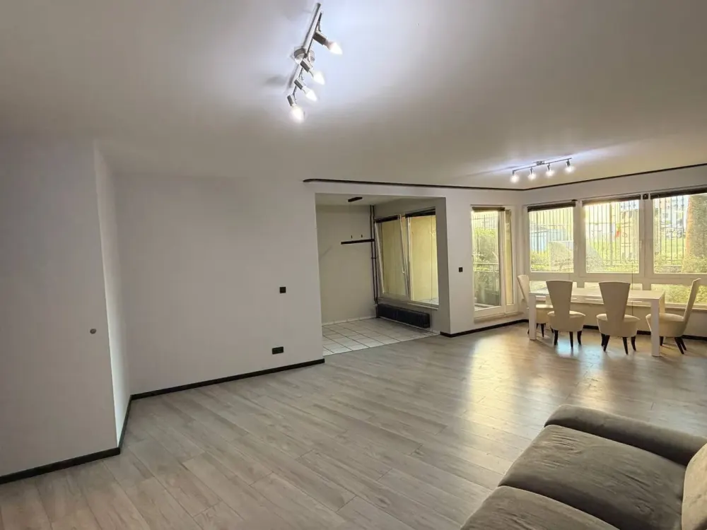 Furnished modern 2-room apartment in central Berlin (Mitte)