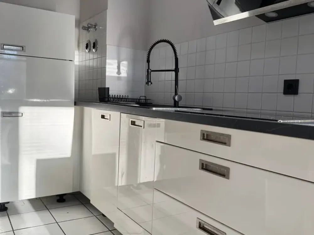 Furnished modern 2-room apartment in central Berlin (Mitte)