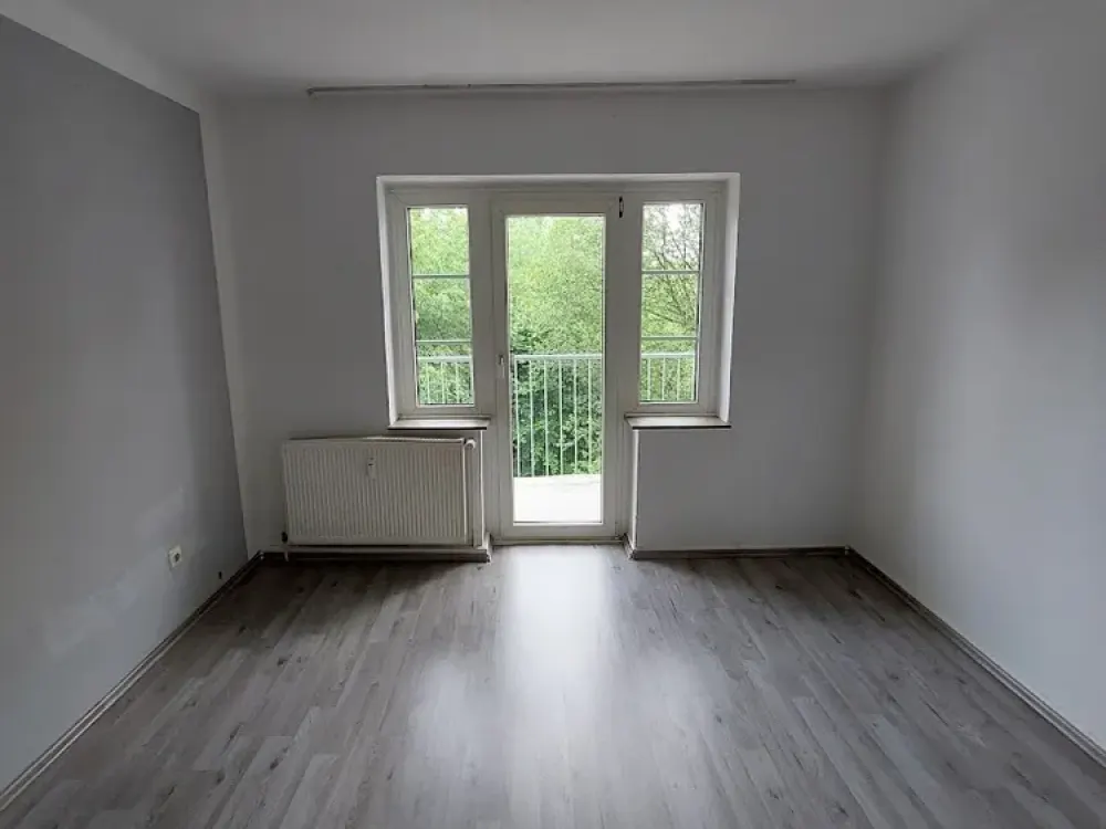 Charmante Altbauwohnung mit großzügiger Wohnküche