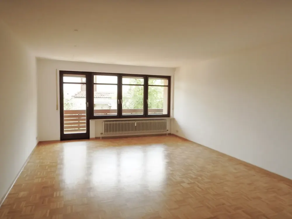 ***Großzügige 3-Zimmer-Wohnung mit Balkon in Stuttgart-Riedenberg***
