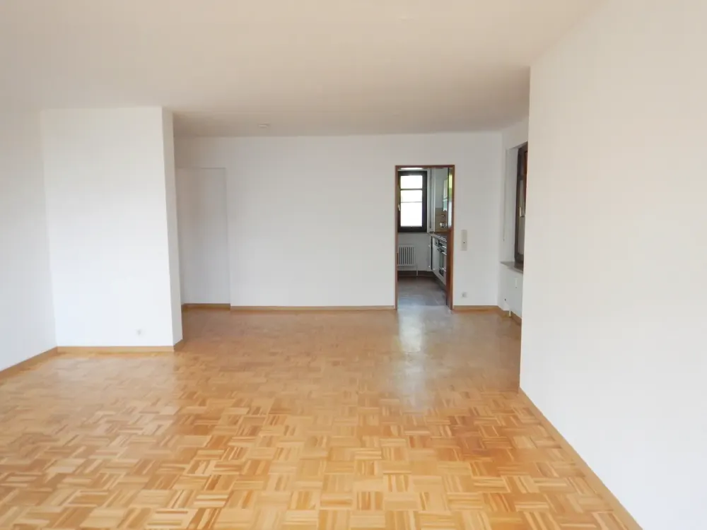 ***Großzügige 3-Zimmer-Wohnung mit Balkon in Stuttgart-Riedenberg***