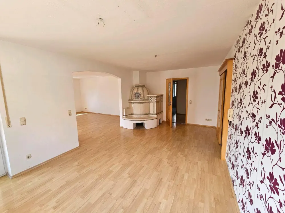 115 m² EG-Wohnung mit eigenem Garten, großer Terrasse & Whirlpool