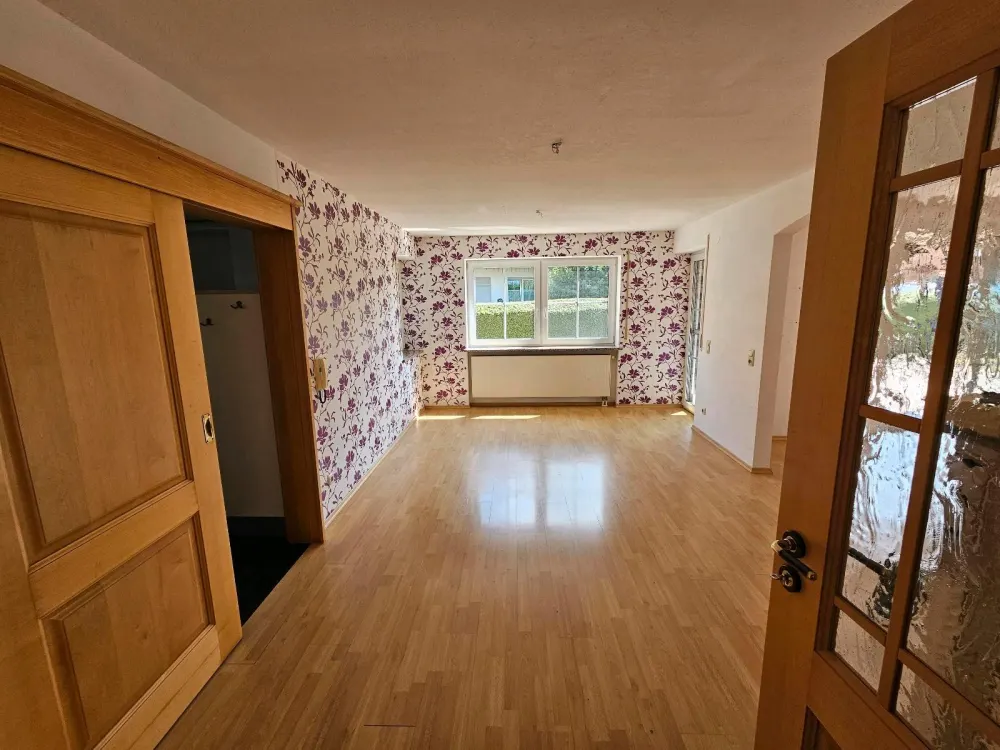 115 m² EG-Wohnung mit eigenem Garten, großer Terrasse & Whirlpool