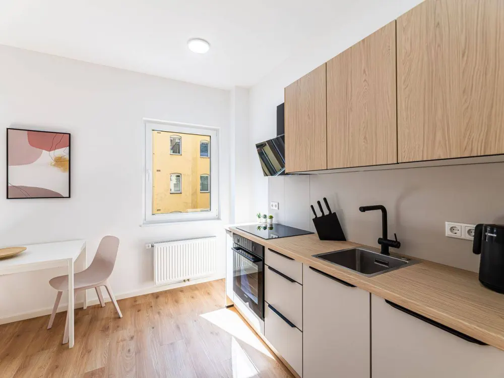 Frisch saniert & voll möbliert! Moderne 2-Zimmer-Wohnung mit Balkon in Nürnberg-Schoppershof