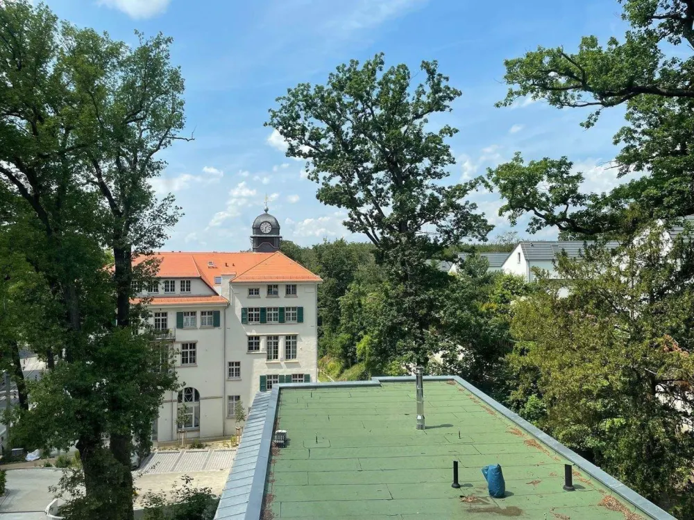 *Erstbezug - großzügige und exklusive 4- Raumwohnung in saniertem Altbau*