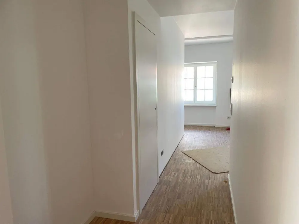 *Erstbezug - großzügige und exklusive 4- Raumwohnung in saniertem Altbau*