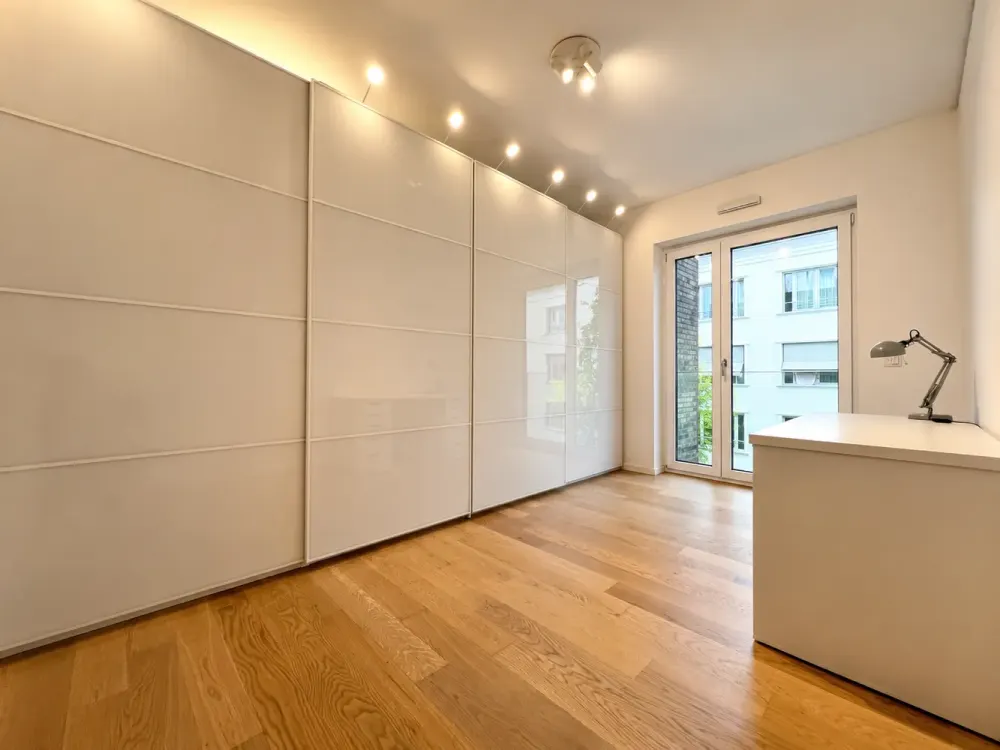 Vollmöblierte 3 Zimmer Wohnung mit gehobener Ausstattung in ruhiger Lage von Offenbach!!