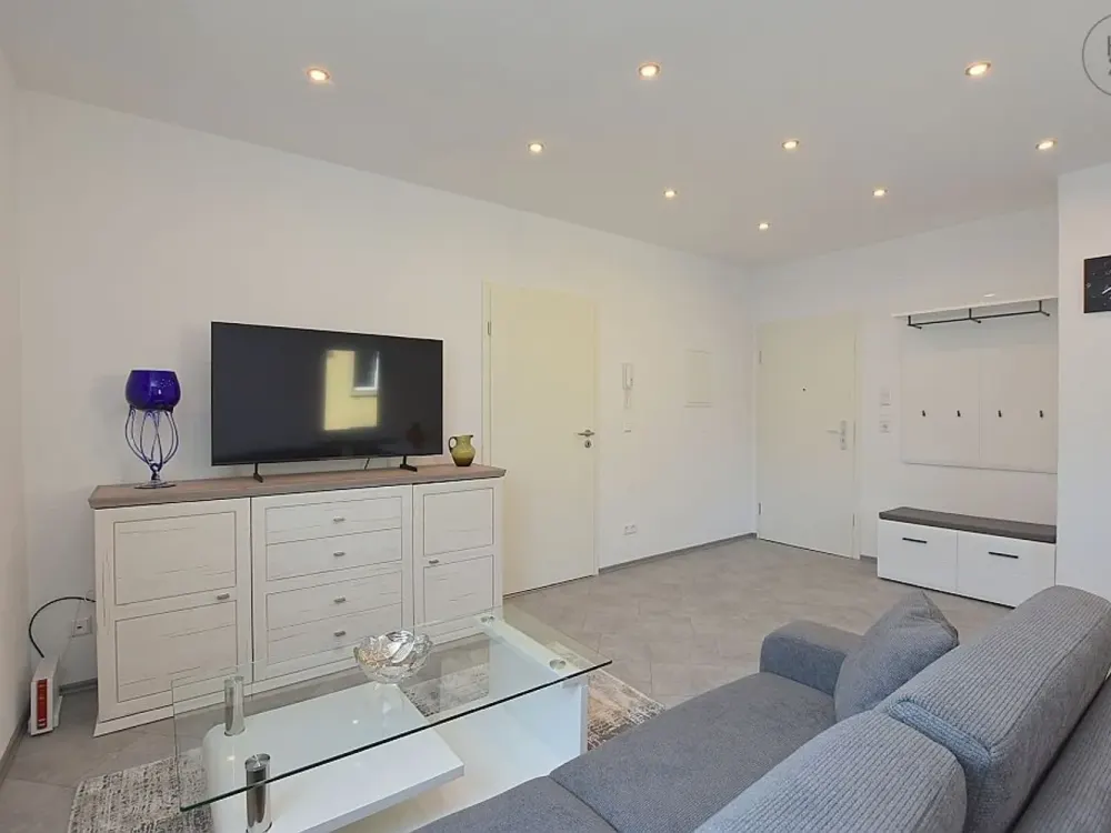 Completely Renovated and Modernly Furnished Apartment in Stuttgart Mitte