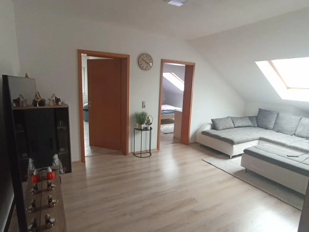 2,5 Zimmer Dachgeschoß Wohnung in Lautzkirchen