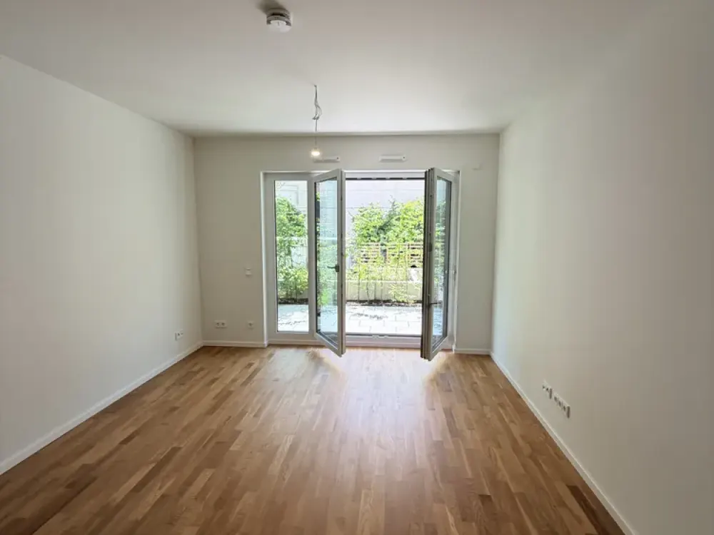 Stilvoll wohnen nahe HafenCity - Neubau-Erstbezug mit Süd-Terrasse & EBK - 2 Zi. teilmöbliert