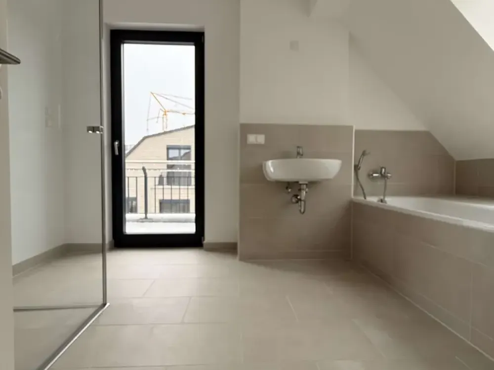 Gemütliche 2 Zimmer Dachgeschosswohnung zu vermieten