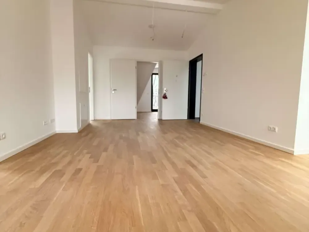 Gemütliche 2 Zimmer Dachgeschosswohnung zu vermieten