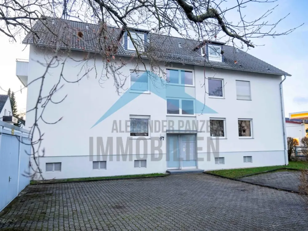 Erstbezug nach Renovierung - 3 ZKB-Wohnung mit Balkon in zentraler Lage von Kassel-Harleshausen!