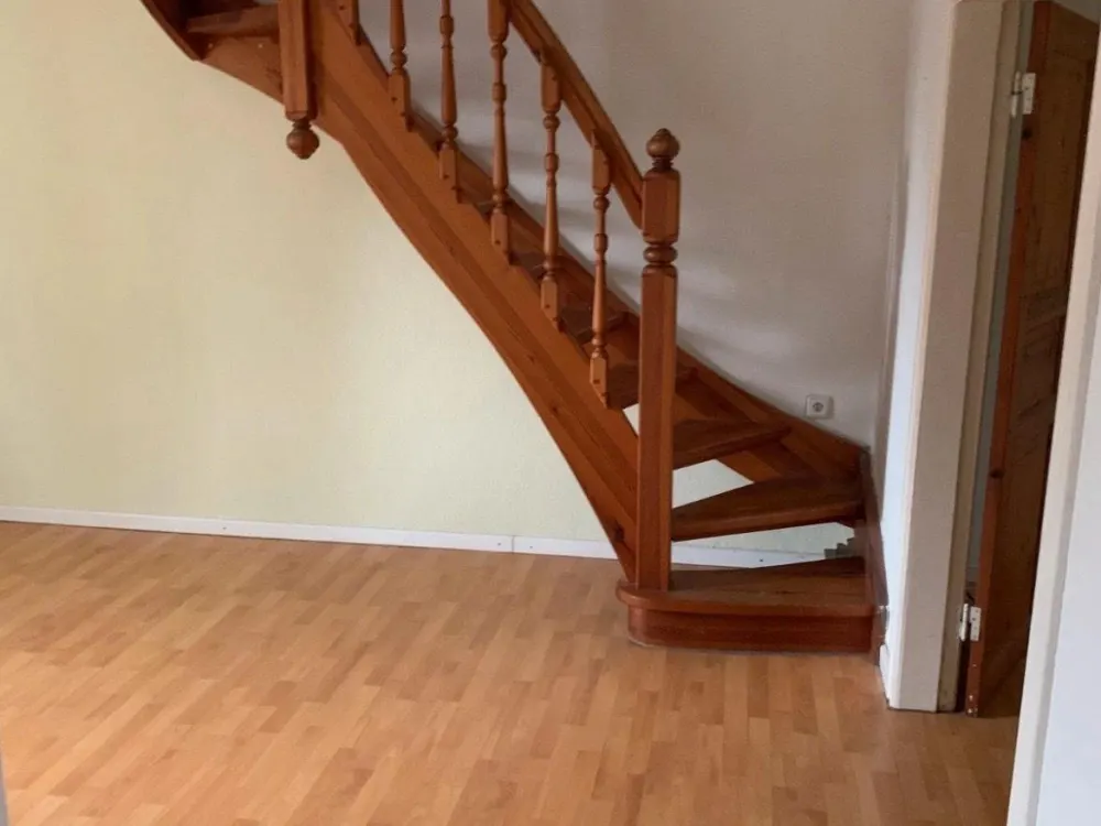 Renovierte Maisonette-Wohnung mit Balkon in der Bremer Neustadt