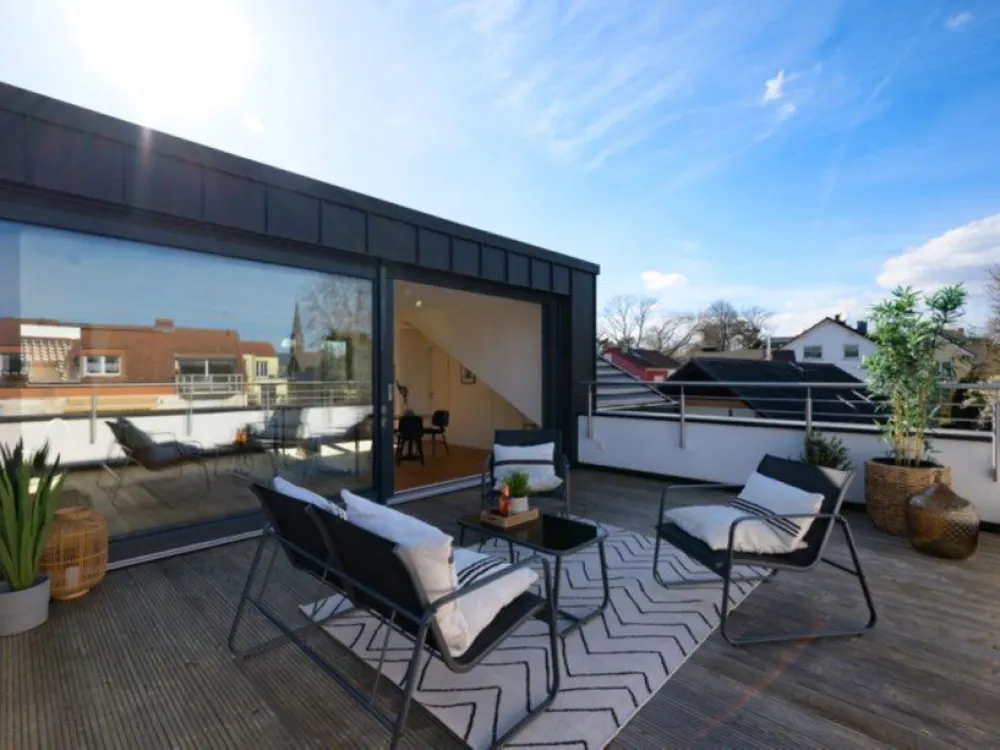 1-Zimmer-Dachgeschosswohnung -großzügiger Terrasse