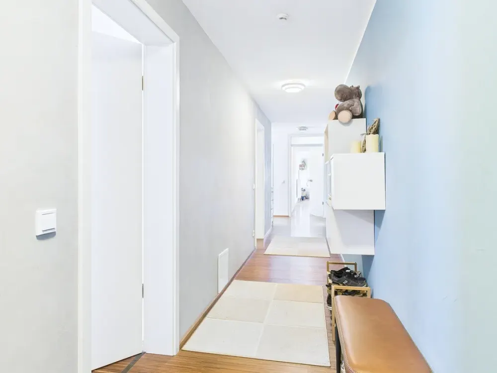 Sonnige 5-Zi-Wohnung mit Aufzug/EBK in TOP-Lage