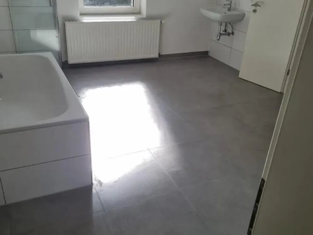 Nachmieter gesucht für 116qm mit eigenen Eingang in Re -Süd