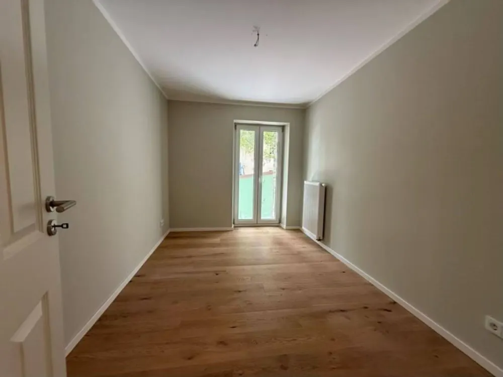 4-Zimmer-mit Einbauküche - Rückgebäude, Westend/Schwanthalerhöhe