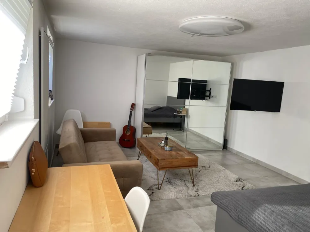 Möblierte 1 Zimmer Wohnung in Luginsland