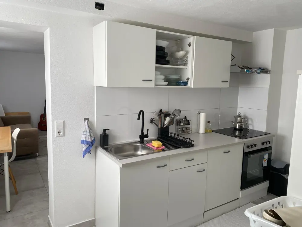 Möblierte 1 Zimmer Wohnung in Luginsland