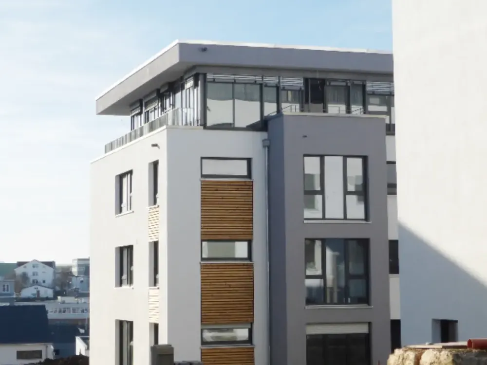 Moderne, sonnige 3 - Zimmer-Wohnung mit EBK
