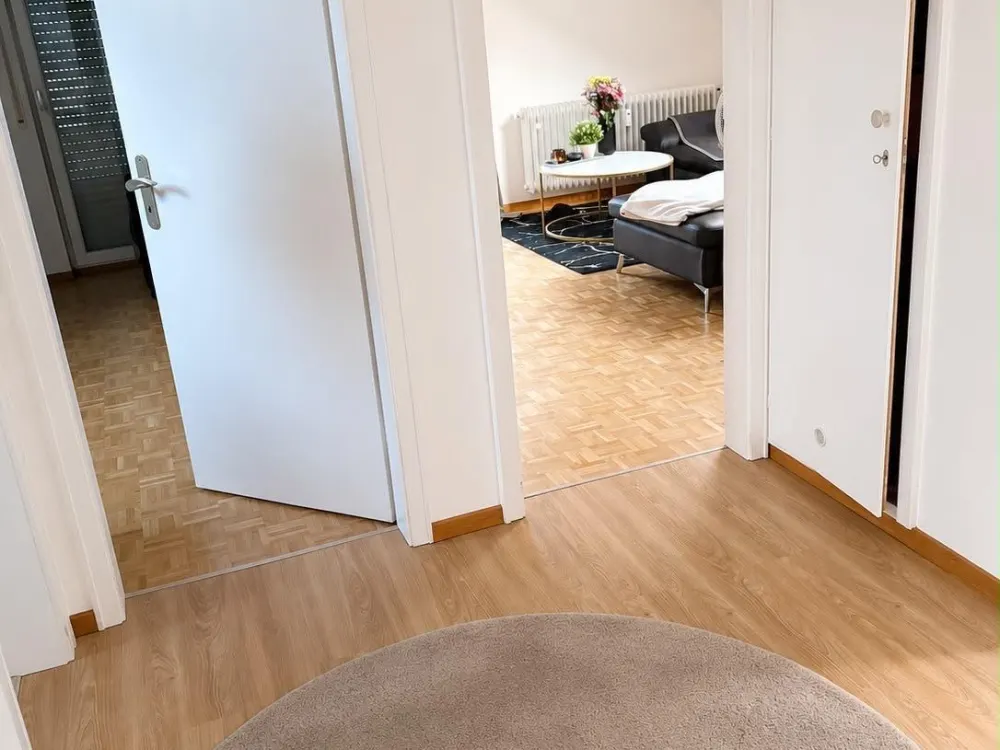 Helle 2-Zimmer Wohnung mit Balkon in ruhiger Lage-70567 Stuttgart