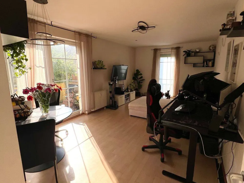 Charmante 2-Zimmer-Wohnung mit Balkon in München-Lerchenau, teilmöbliert & top angebunden