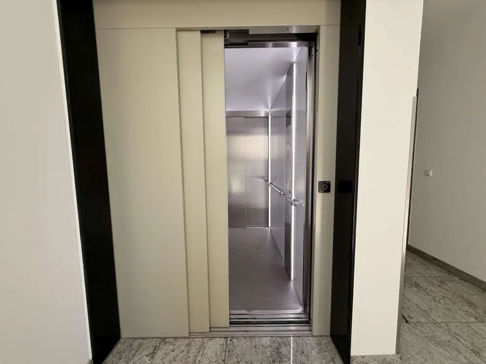 *sofort bezugsfrei* Hochwertige 4-Zimmer I 2 Bäder I großer Balkon I Fußbodenheizung I Zentrum-Nord
