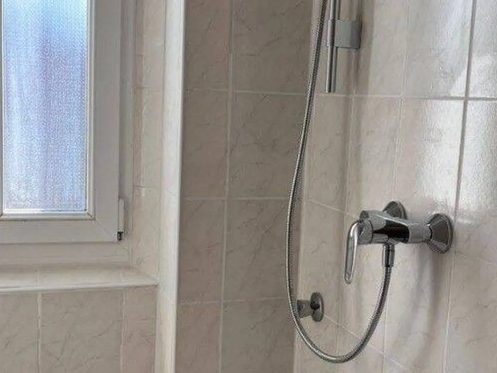 Schöne, sanierte 3-Zimmer-Wohnung gegenüber SIEMENS