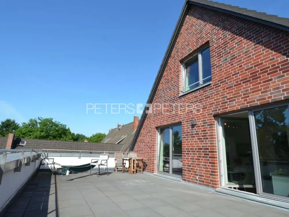 + Maisonette-Wohnung + Zwei Dachterrassen + EBK + Badewanne +