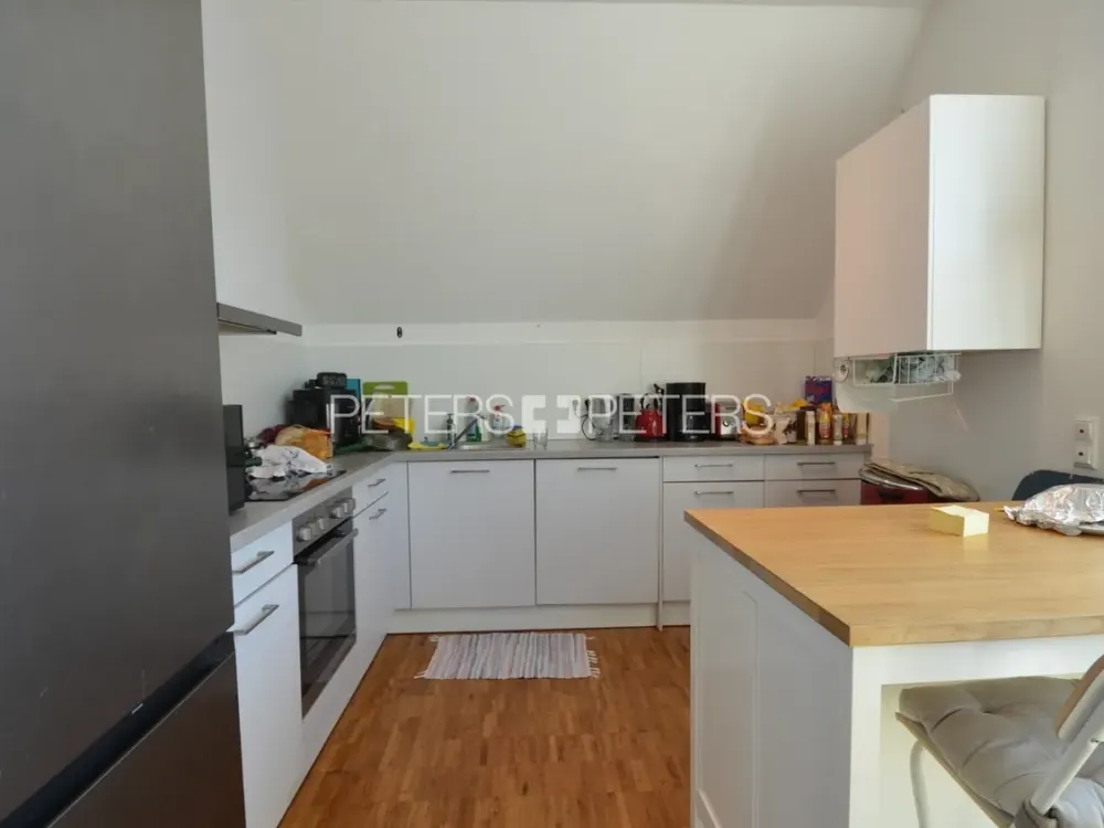 + Maisonette-Wohnung + Zwei Dachterrassen + EBK + Badewanne +