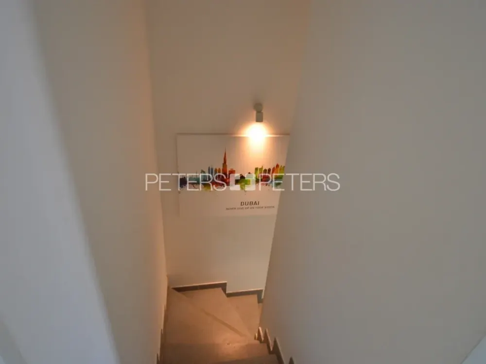+ Maisonette-Wohnung + Zwei Dachterrassen + EBK + Badewanne +