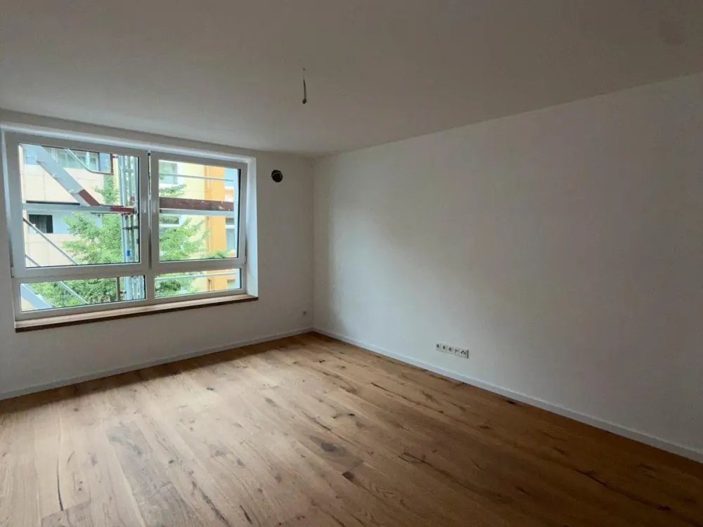 Moderne 2-Zimmer-Wohnung mit Balkon in zentraler Lage mit Premiumausstattung
