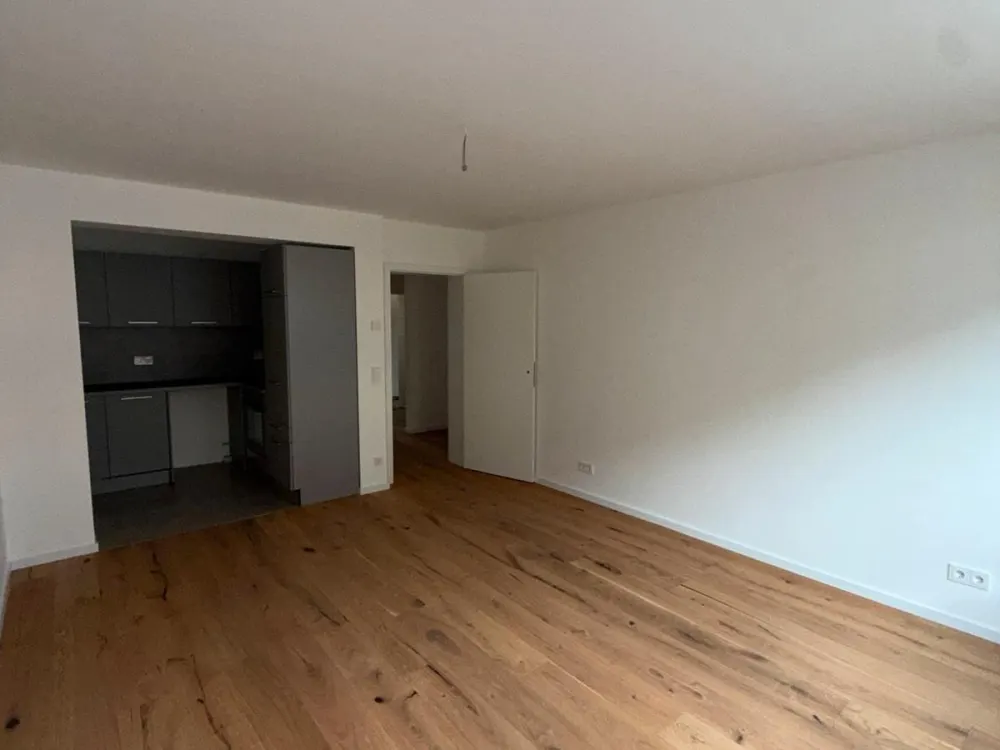 Moderne 2-Zimmer-Wohnung mit Balkon in zentraler Lage mit Premiumausstattung