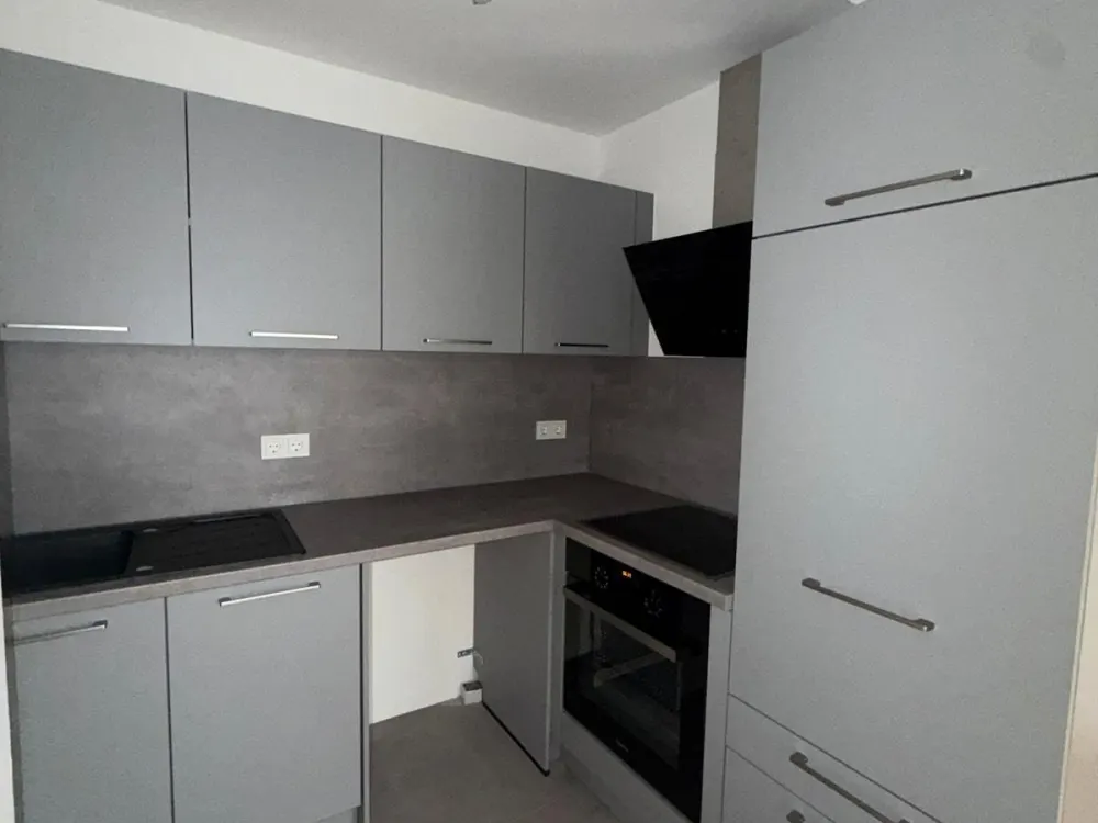 Moderne 2-Zimmer-Wohnung mit Balkon in zentraler Lage mit Premiumausstattung