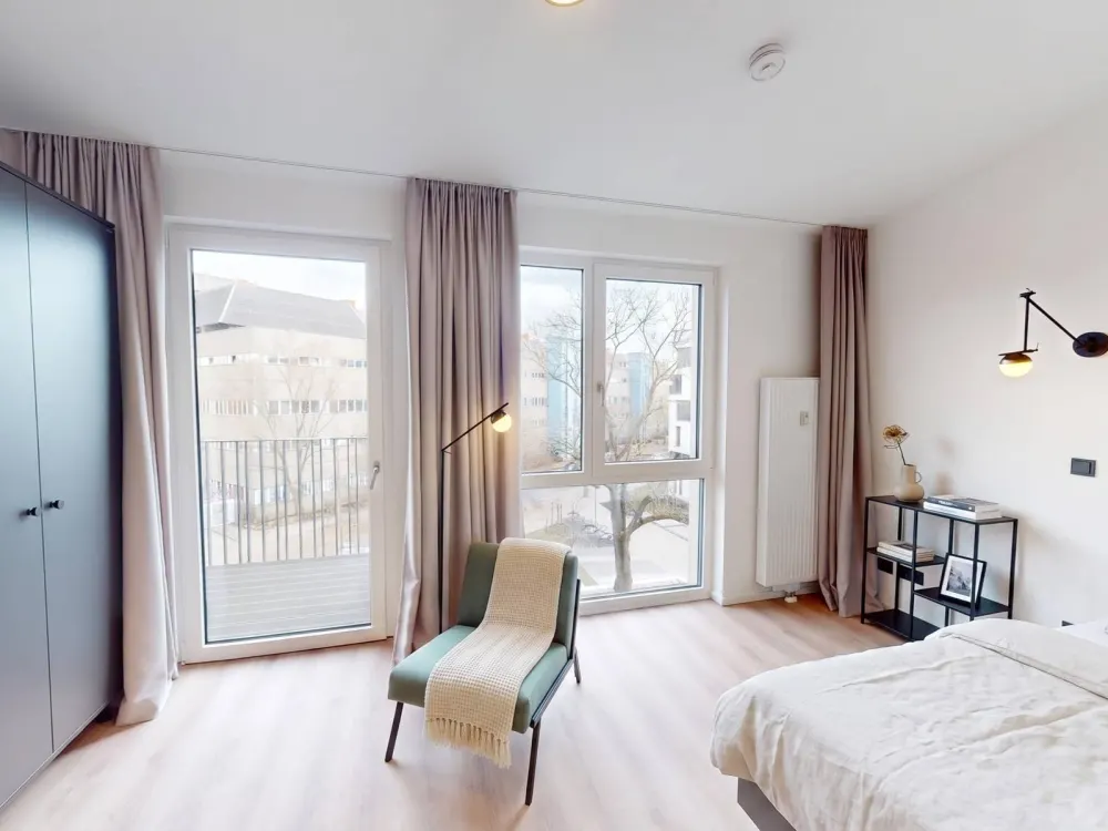 Modernster Wohnkomfort: Ihr neues Single-Apartment mit geschmackvoller Möblierung, EBK und BALKON direkt an der Spree
